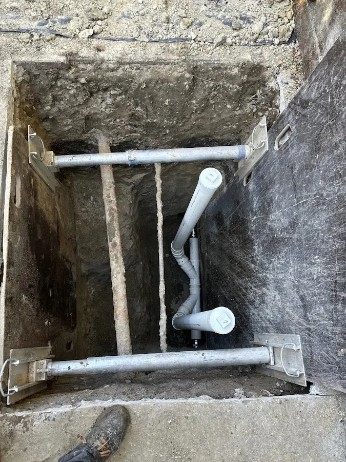 Experienced plumber completing Drain Cleaning work in Avondale